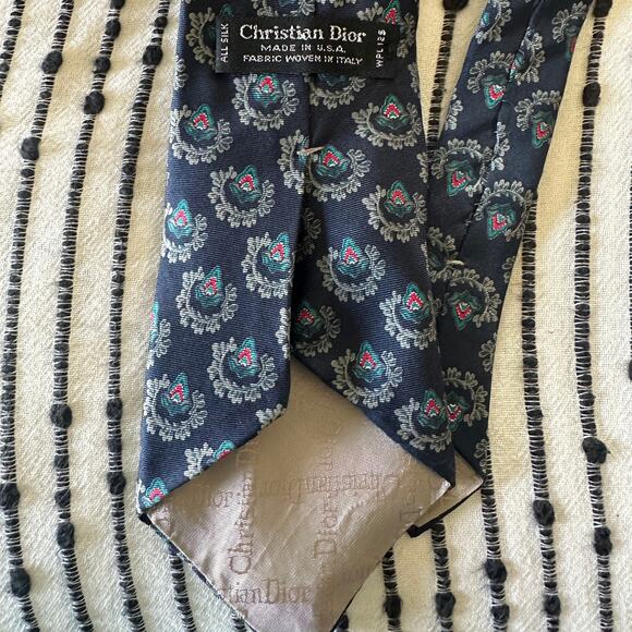 CHRISTIAN DIOR | Vintage Silk Navy Blue Crest Tie - Picture 2 of 3